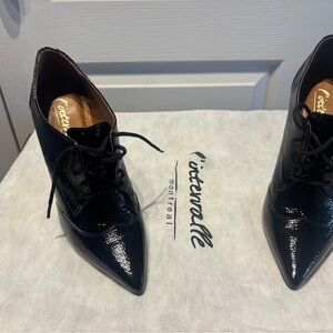 L'INTERVALLE Black Patent Lace Up Boots